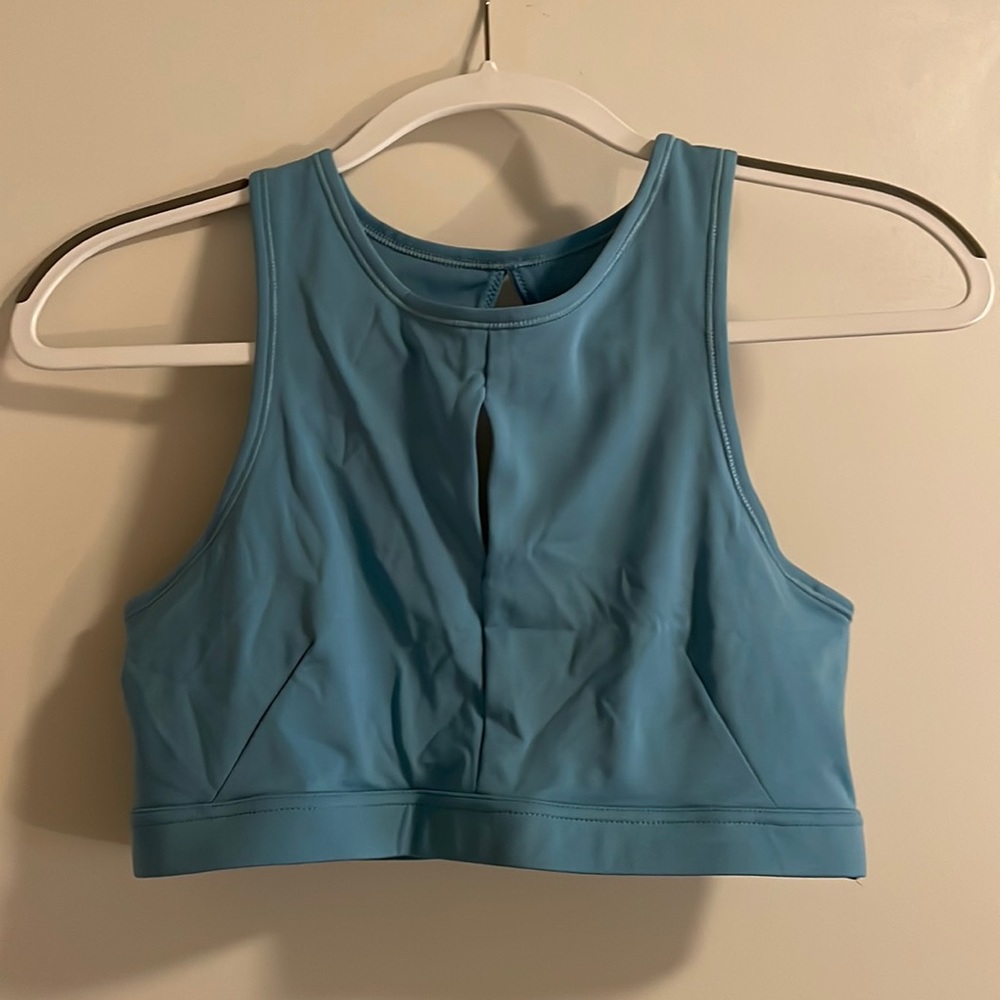 NWOT size L nike sports bra